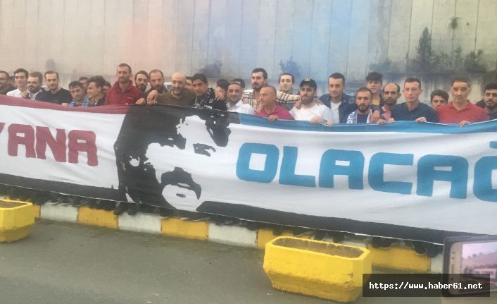 Trabzonspor yurda döndü! Ünal Karaman'a destek