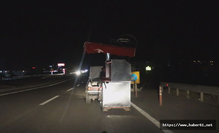 Ekmek teknesini canını hiçe sayarak taşıdı