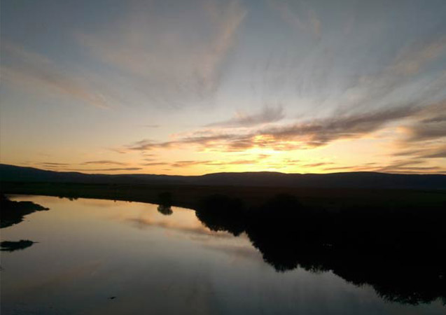 Gökyüzü turuncuya büründü