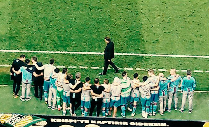 Herkes Trabzonspor – Beşiktaş maçındaki bu fotoğrafı konuşuyor!