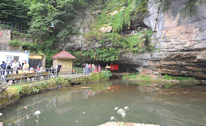 Çal Mağarası'na seyir terası