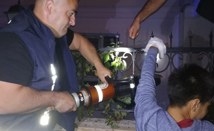 Eline korkuluk demiri saplandı