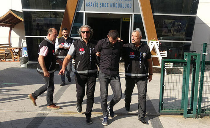 Sabaha karşı girdikleri evde, 'polisiz' diyerek soygun yaptılar