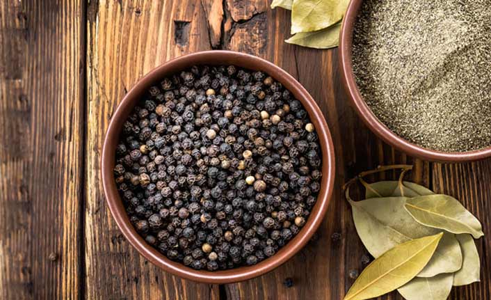 Dr. Özgönül'den Şifalı Karabiber Çayı Tarifi ve Faydaları