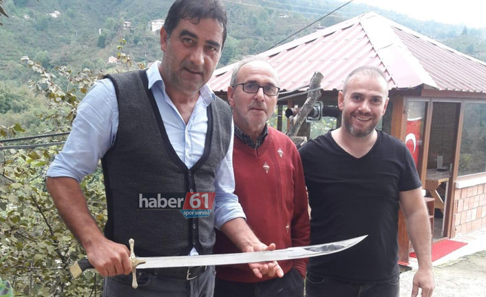 Karaman'a kılıç hediye edildi