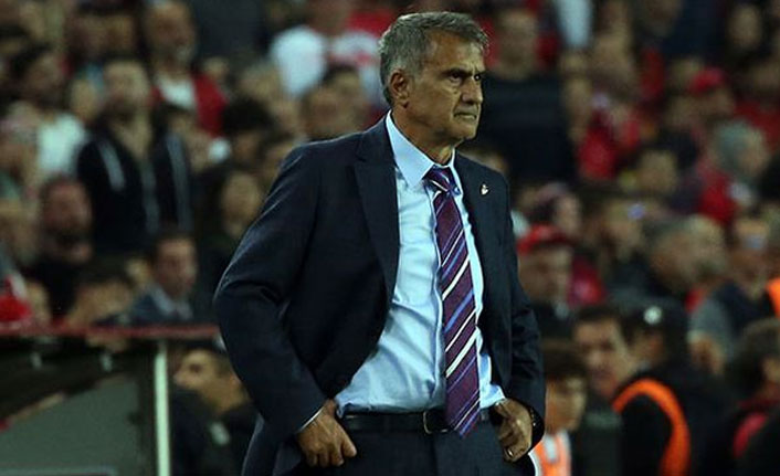 Şenol Güneş'in bordo mavi kravatı için açıklama geldi