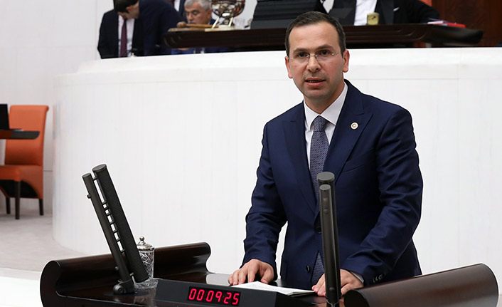 Salih Cora: Cumhurbaşkanımız meydan okudu