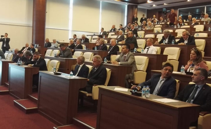 Çakıroğlu önerdi, Genç destek verdi