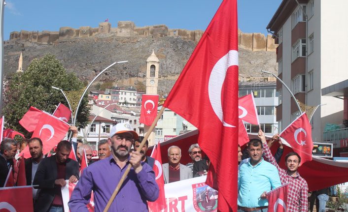 Mehmetçik'e destek yürüyüşü