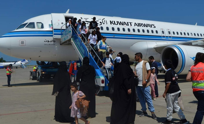 Trabzon'a gelen yabancı uçak sayısı arttı