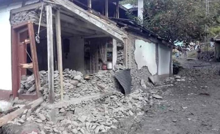 Hindistan-Pakistan arasında gerginlik: 16 ölü