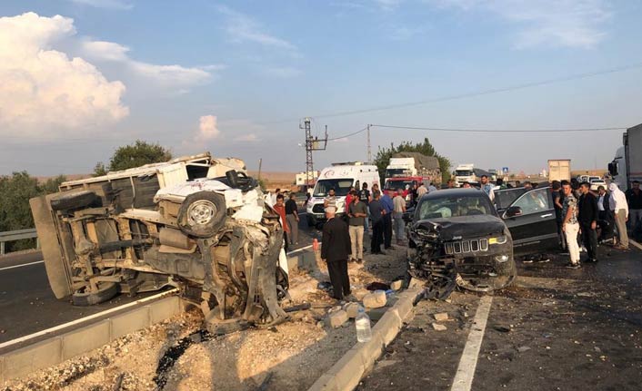 Trafik kazası: 1 ölü, başsavcı ile birlikte 9 yaralı