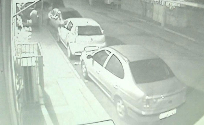 Kontrolden çıkan araç iş yerine daldı