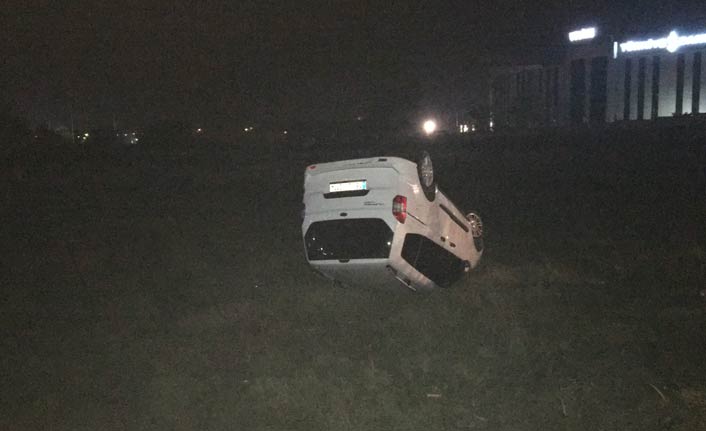 Araç takla attı:1 yaralı