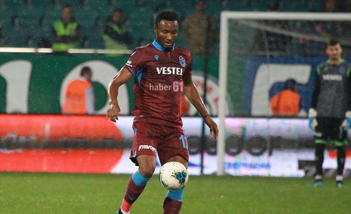 Mikel Başakşehir maçında sahada