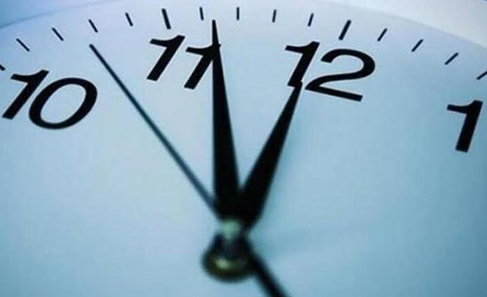 Şu anda saat kaç? Saatler geri alındı mı?