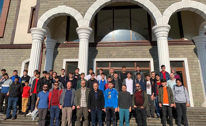 Başarılı öğrenciler Ege yolunda