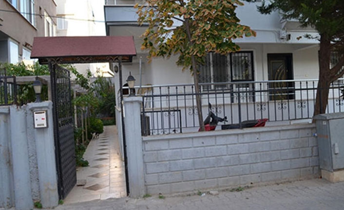 Boşanma aşamasındaki eşini vurup intihar etti