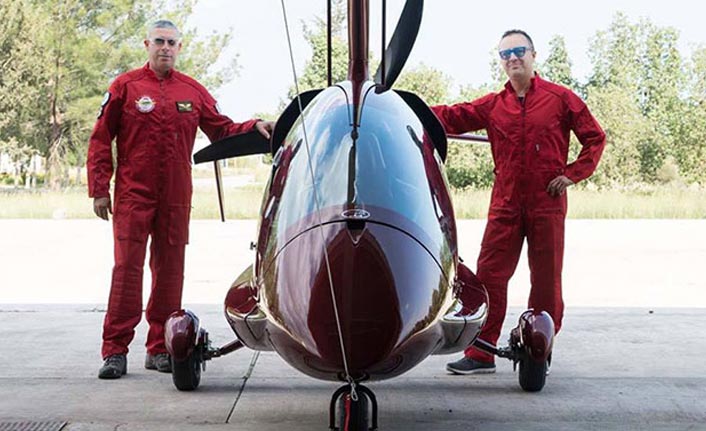 KKTC'de eğitim uçağı düştü