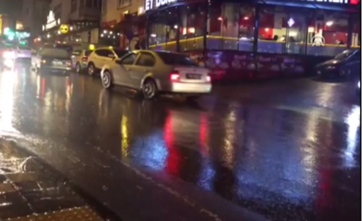 Trabzon'da şiddetli sağanak etkili oldu