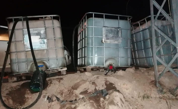 Akaryakıt çalan 4 kişi suçüstü yakalandı