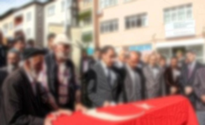 Gıda zehirlenmesi şüphesi: 1 ölü