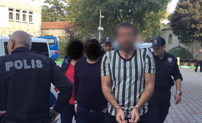 Bekçilere saldırdılar, serbest Kaldılar!