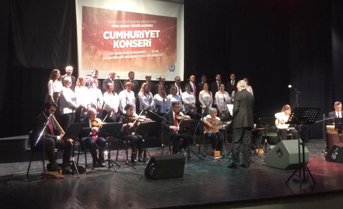 Trabzon'da Cumhuriyet Konseri coşkusu