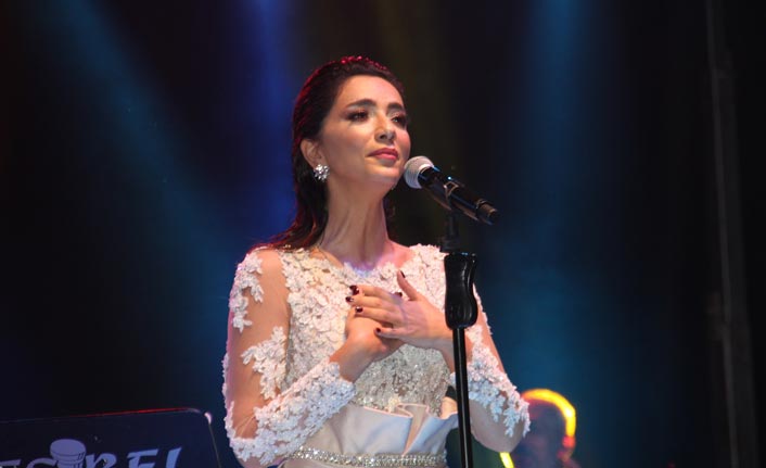 “Oy Asiyem Oy” Trabzonluları coşturdu