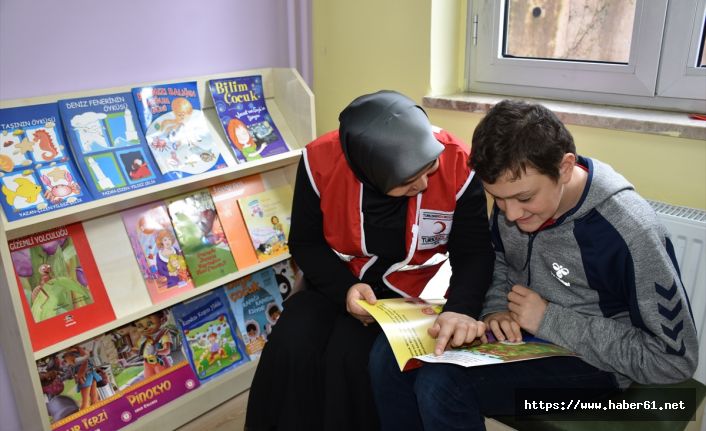 Fındık satarak özel eğitim sınıfının ihtiyaçlarını giderdiler