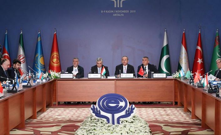 'Suriye'nin zenginlikleri üzerinde hiç kimsenin hakkı yoktur'