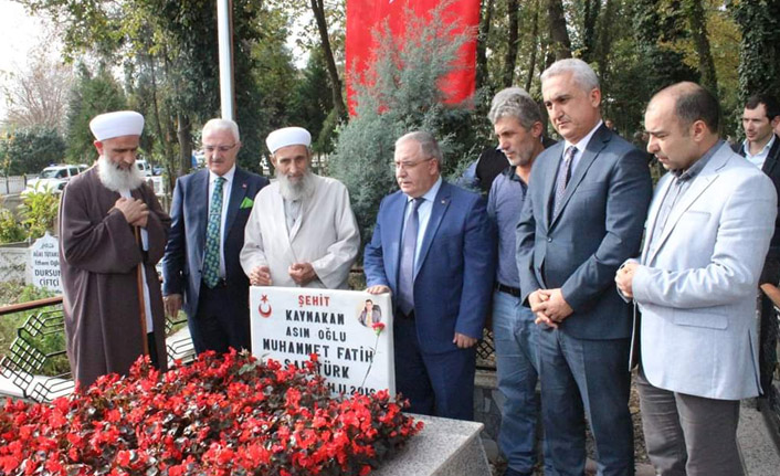 Şehit Kaymakam Safitürk mezarı başında anıldı