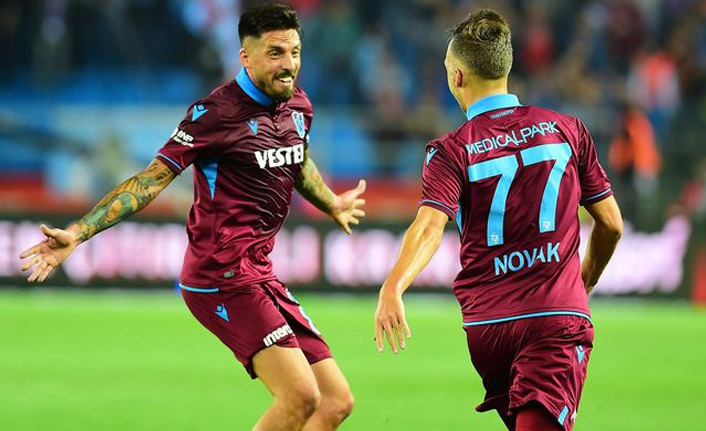 Sosa ve Novak birlikte imzalayacak