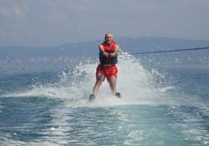 Sümer'in Merakı Su Kayağı