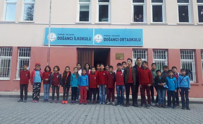 Trabzonlu çocuklar TSYD ile güldü