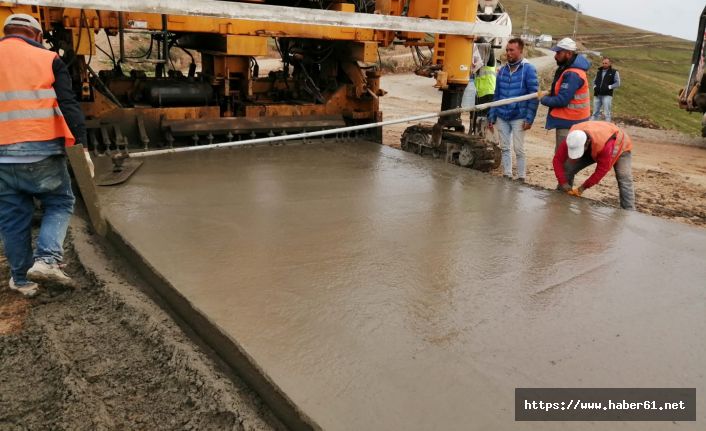 Yaylada Havaalanı standartlarında yol!