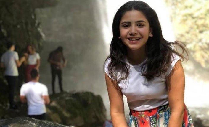 Trabzonlu Ceren Kop Dağında “Şenol Bayburt” türküsünü seslendirdi