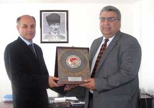 Kazancıoğlu'na TFF'den plaket