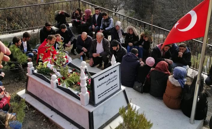 Şehit öğretmen Yılmaz unutulmadı