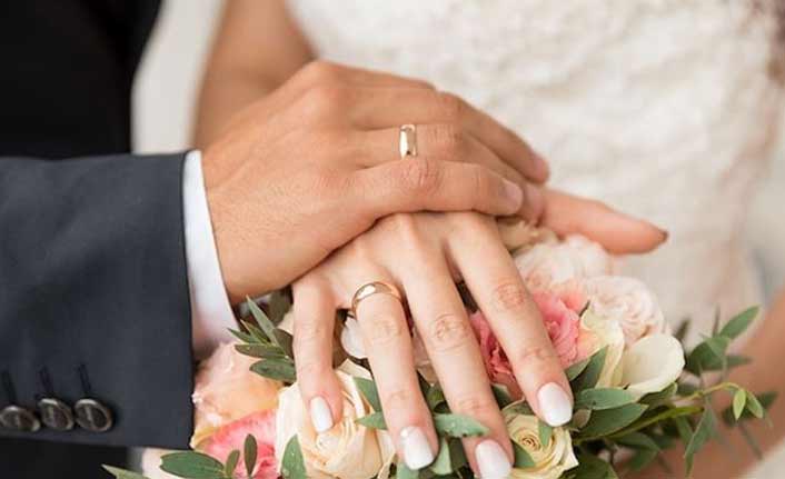 Türkler evlilikte az çocuk istiyor!