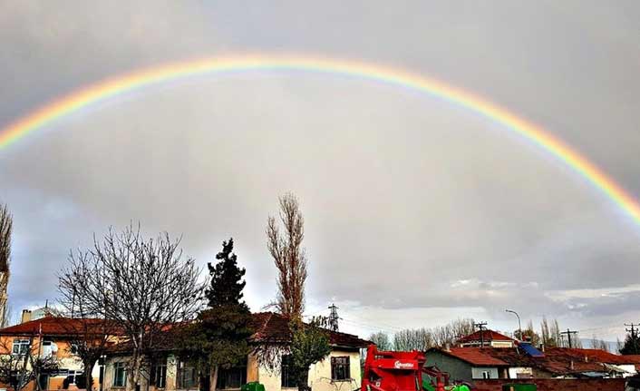 Kütahya'daki gökkuşağı herkesi büyüledi