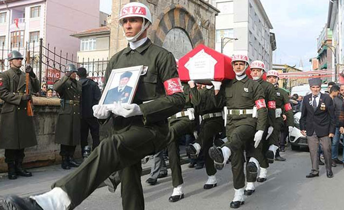Kore gazisi, son yolculuğuna uğurlandı