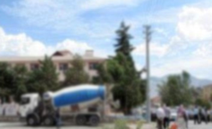 Beton mikserinin altında kalan çocuk öldü