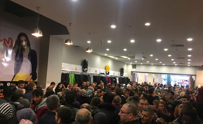 Kayseri'de 'Muhteşem Cuma' izdihama sebep oldu