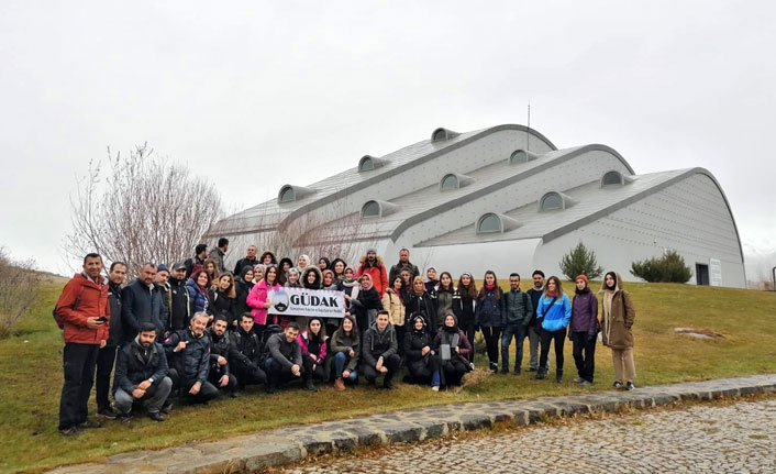 Dağcılardan Bayburt’ta doğa ve kültür dolu yürüyüş