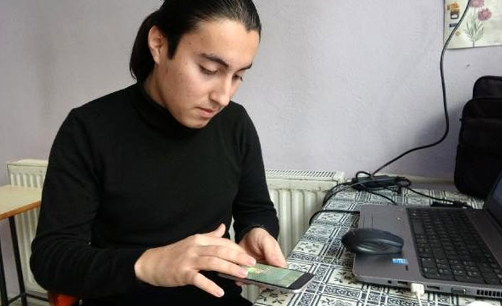 Apple'ın açığını bulan genç, 220 bin dolarlık teklifi reddetti