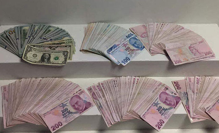 Kasadan çaldığı paraları samanlığa sakladı