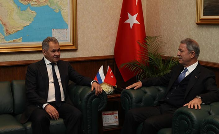 Bakan Akar, Rus mevkidaşı Şoygu ile görüştü