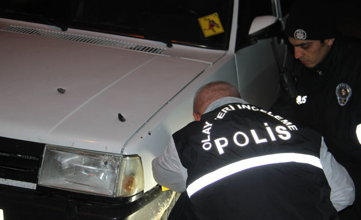 Konya'da Seyir halindeki otomobile kurşun yağdırdılar