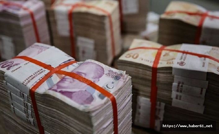 Müşteriye yanlışlıkla fazladan 20 bin lira verdi